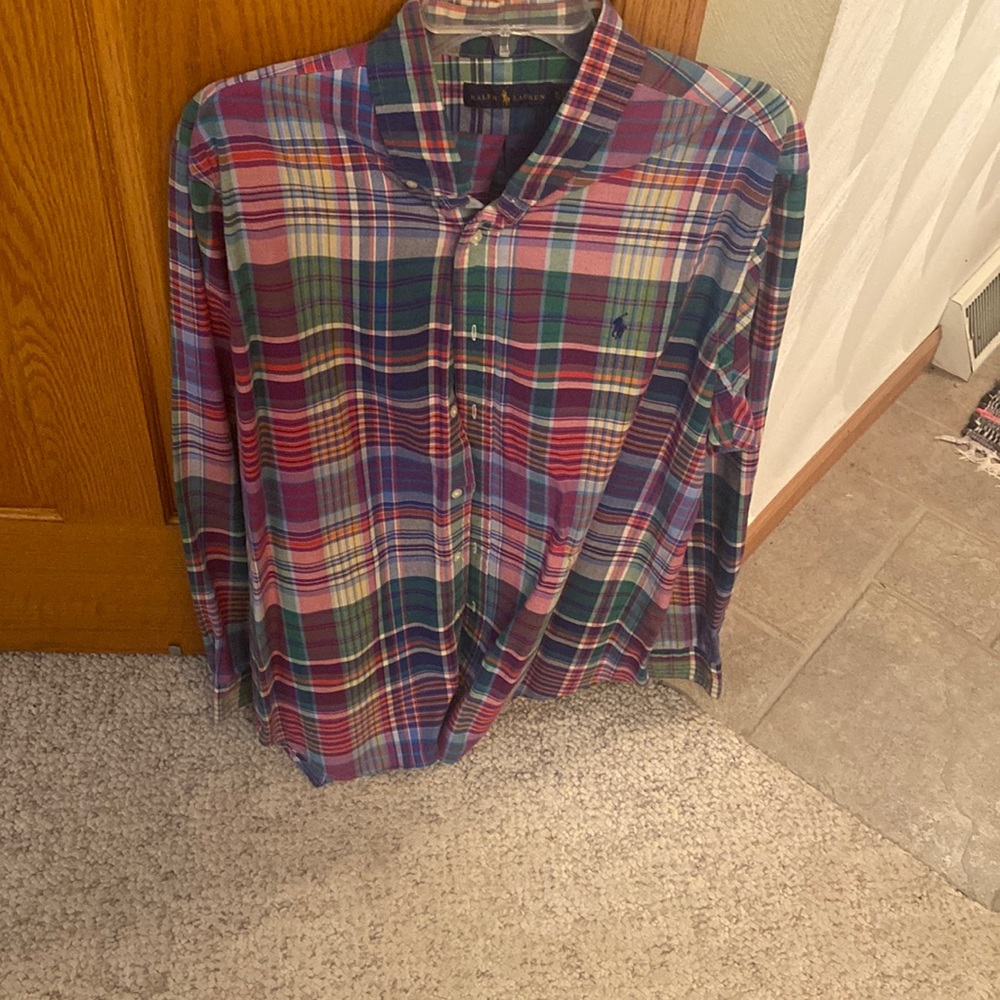 Polo button shirt like new